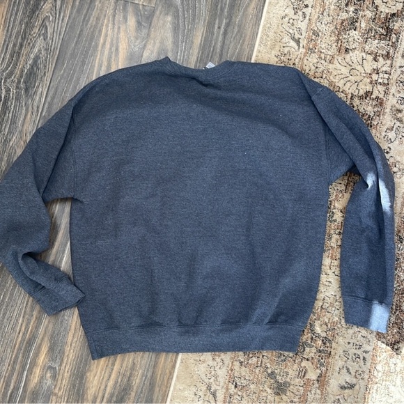 Holiday crewneck - Picture 4 of 4